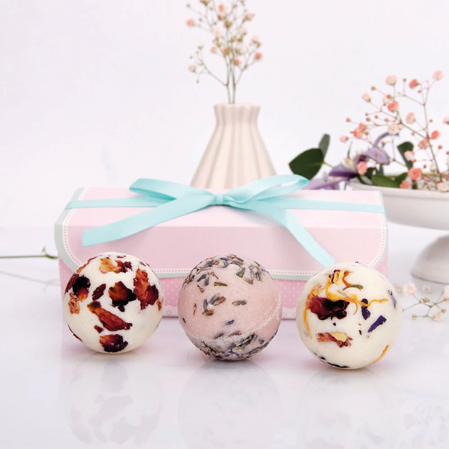 Vonios burbulai MIŠRIOS GĖLĖS (3 vnt.)