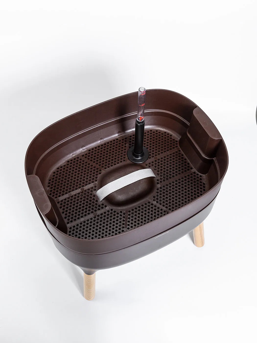 Auginimo konteineris su savaiminio laistymo funkcija Urbalive (Ruda)