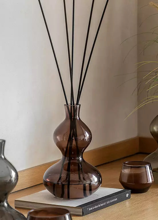 Hanae Amber stiklinis difuzorius (1000 ml, tamsiai rudos spalvos)