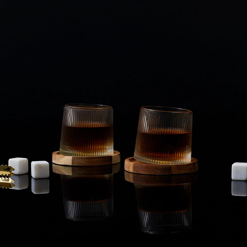 Akacijos medienos viskio taurių rinkinys (2 vnt.)