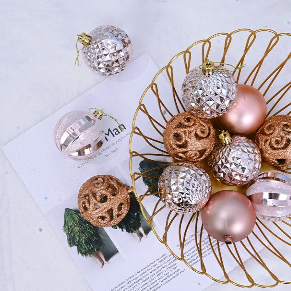 Kalėdinių eglutės žaisliukų rinkinys  (16 vnt., 6 cm)