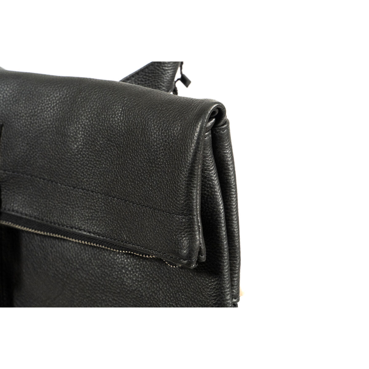 V5H8BF9217FF7B7747968BC377EE33F31E1R5658894P3