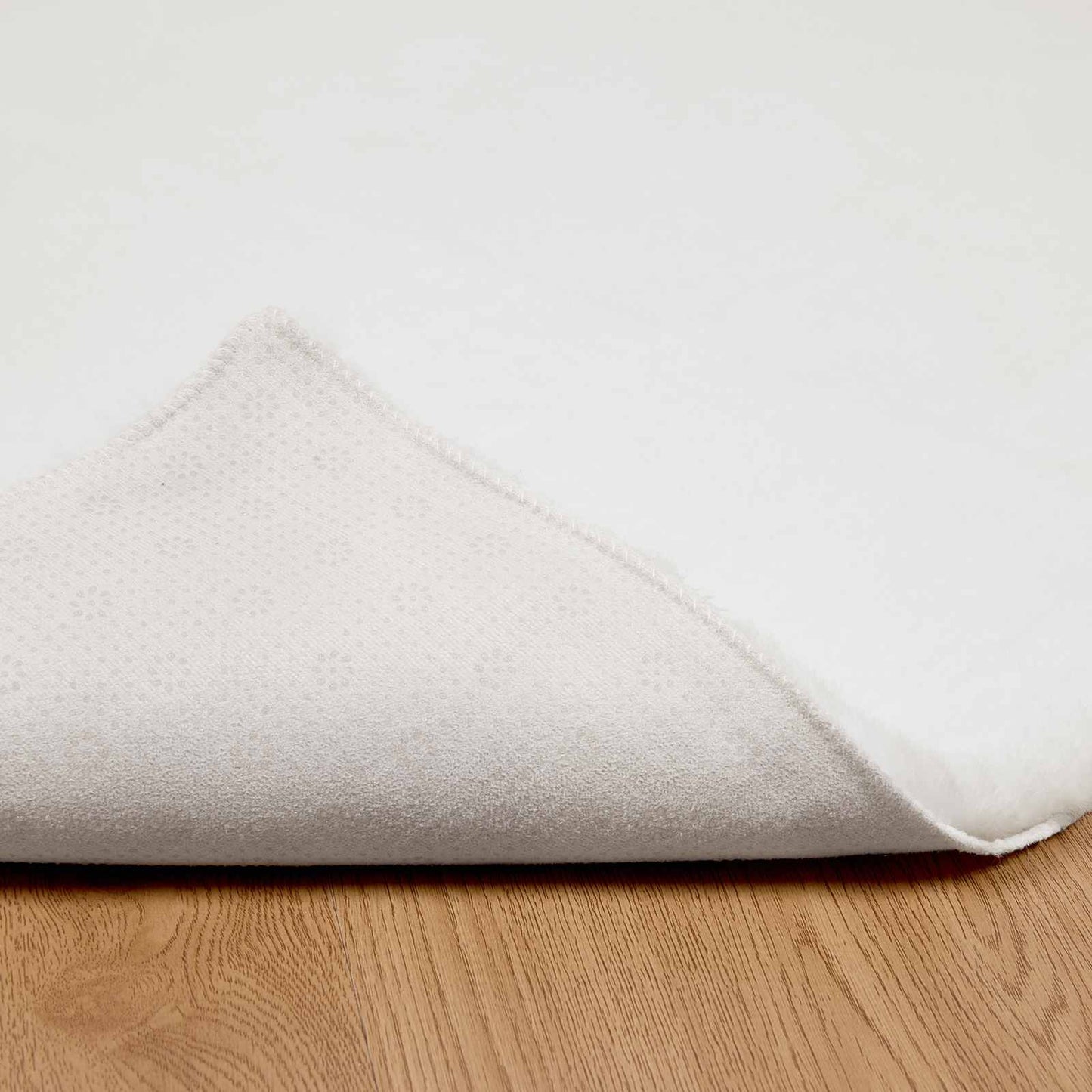 Dirbtinio triušio kailio kilimas Olite Balta 80 x 150 cm