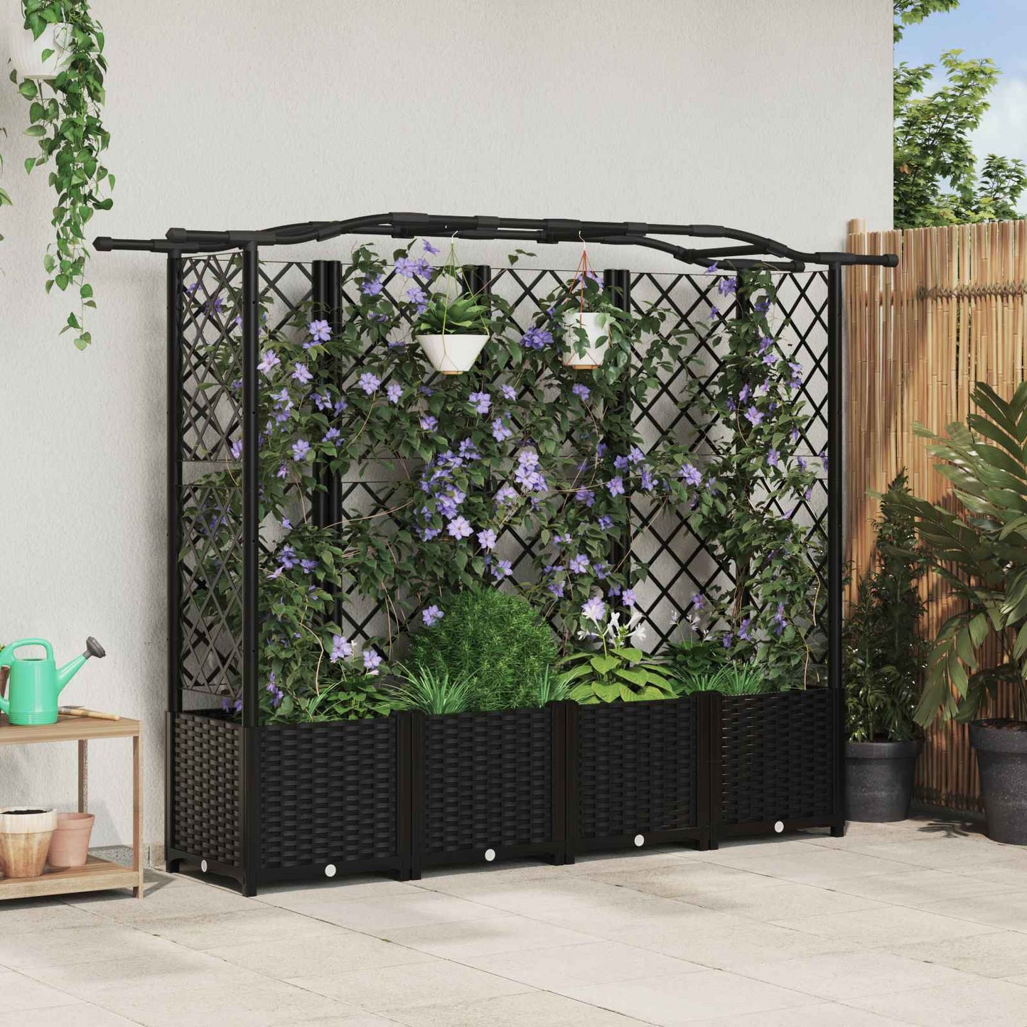 Pakeltas lovas su trelėmis ir stogu Juodas 204 x 40 x 141 cm PP