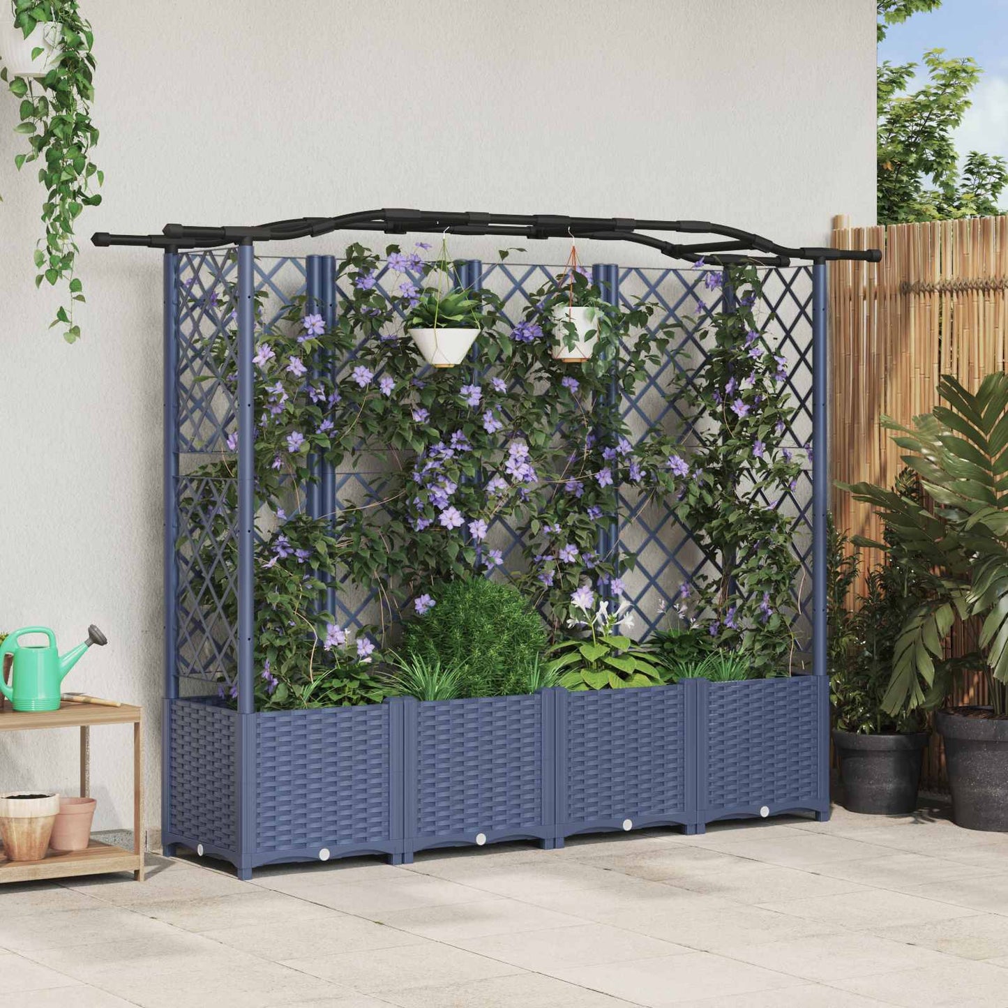 Pakeltas lovas su trelėmis ir stogu Pilka 204 x 40 x 141 cm PP