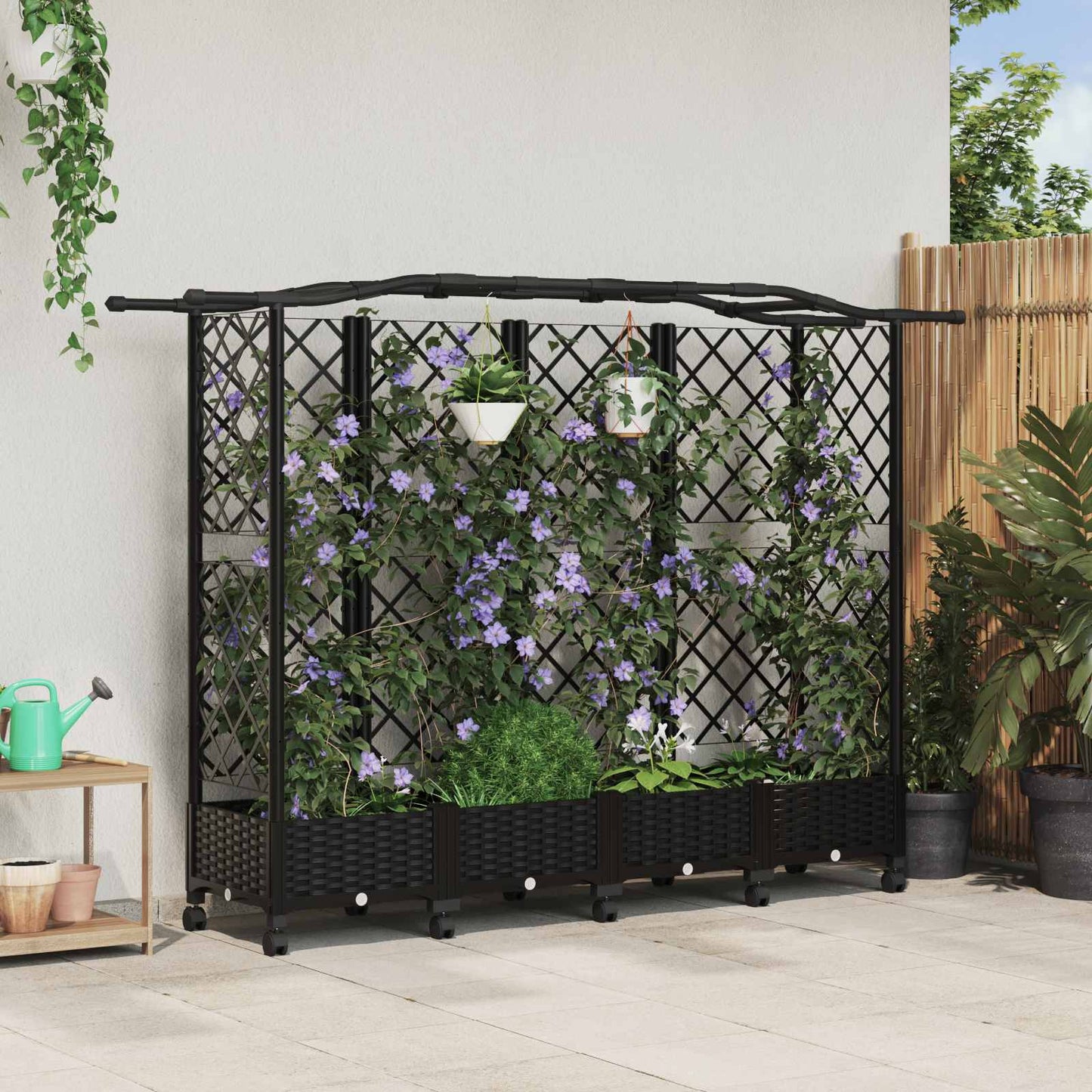 Pakeltas lovas su trelėmis ir stogu Juoda 203,5 x 40 x 129 cm