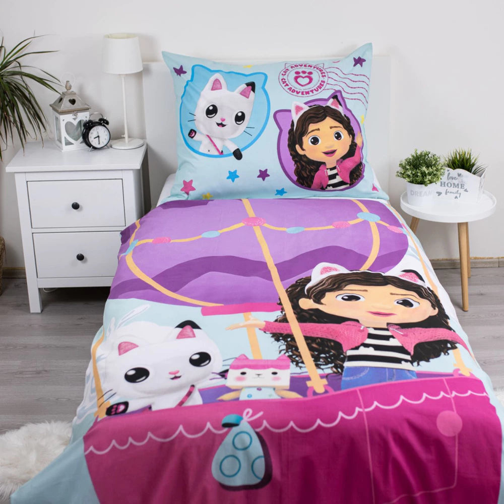 Vaikiškas patalynės komplektas Gabby’s Dollhouse  (140 × 200 cm, 2 dalių)